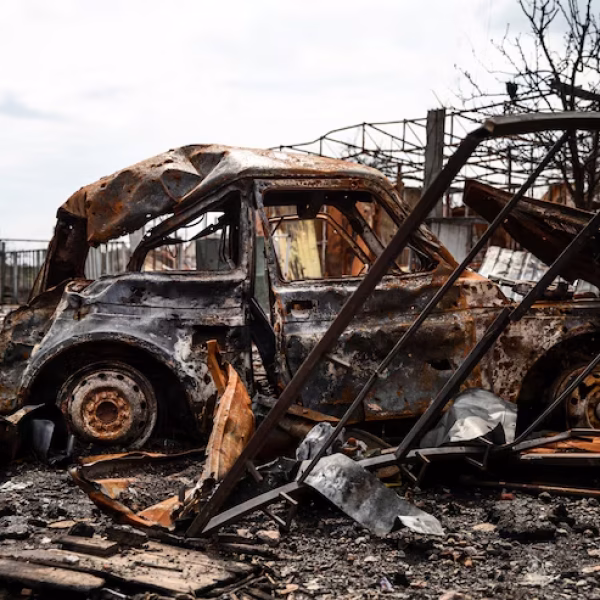 exploded-car-russian-s-war-ukraine_23-2149437926